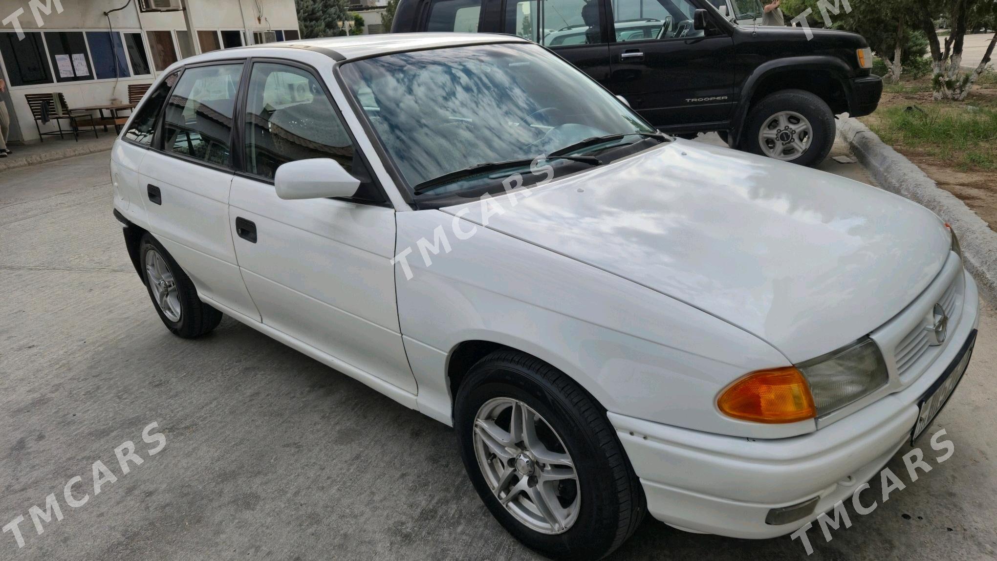 Opel Astra 1994 - 50 000 TMT - Балканабат - img 4