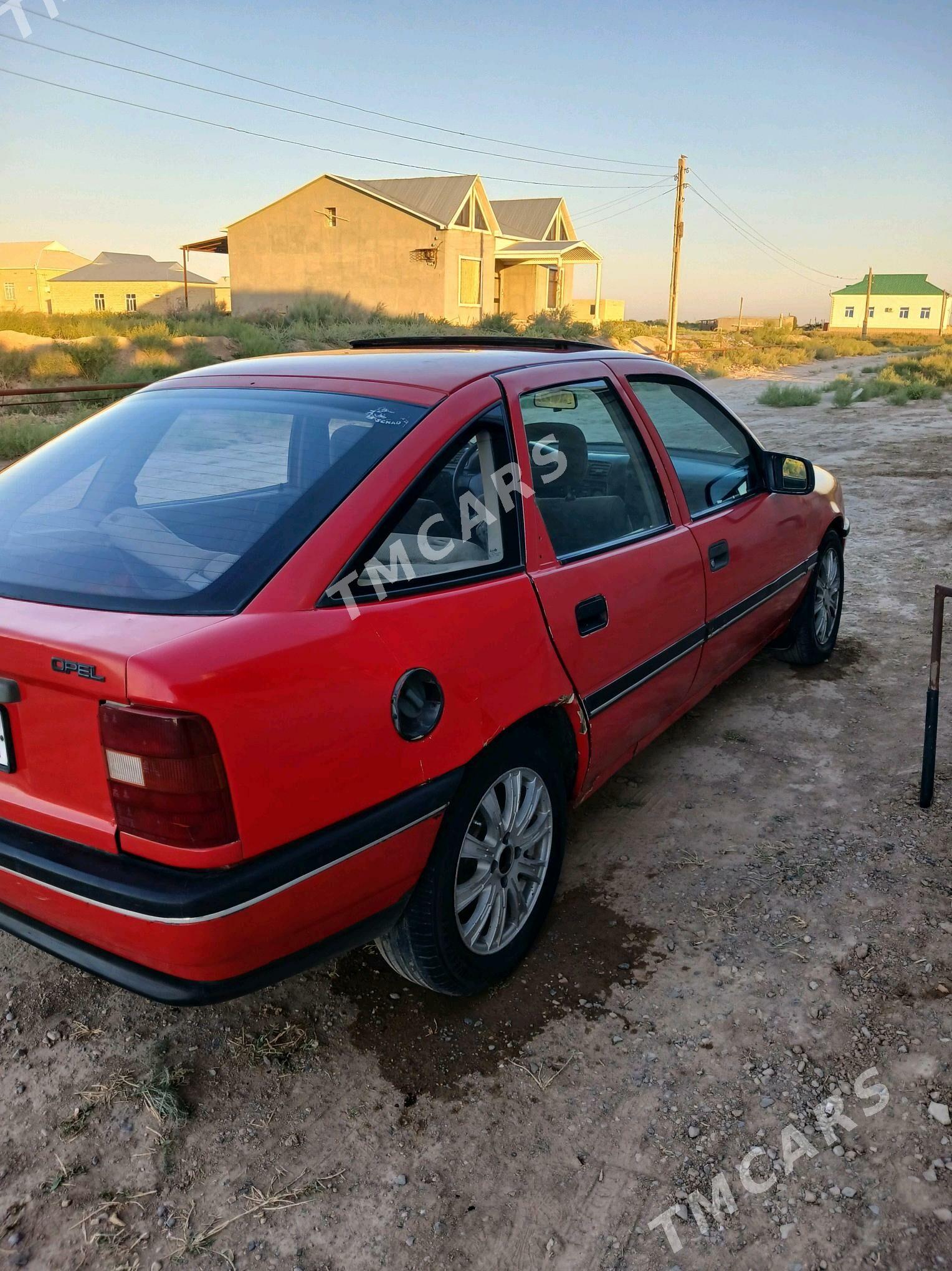 Opel Vectra 1990 - 17 000 TMT - Mary - img 5