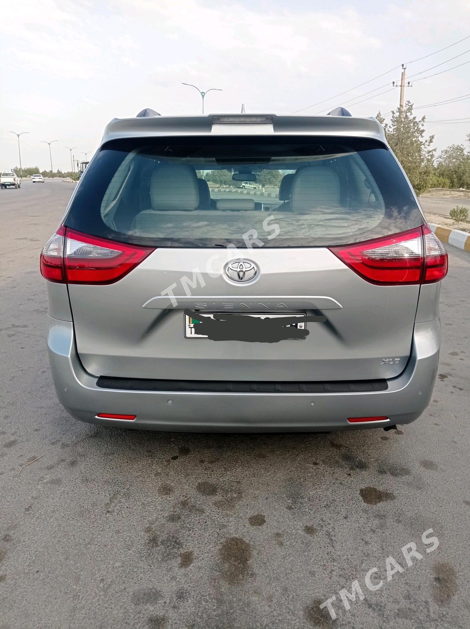 Toyota Sienna 2020 - 500 000 TMT - Ашхабад - img 1