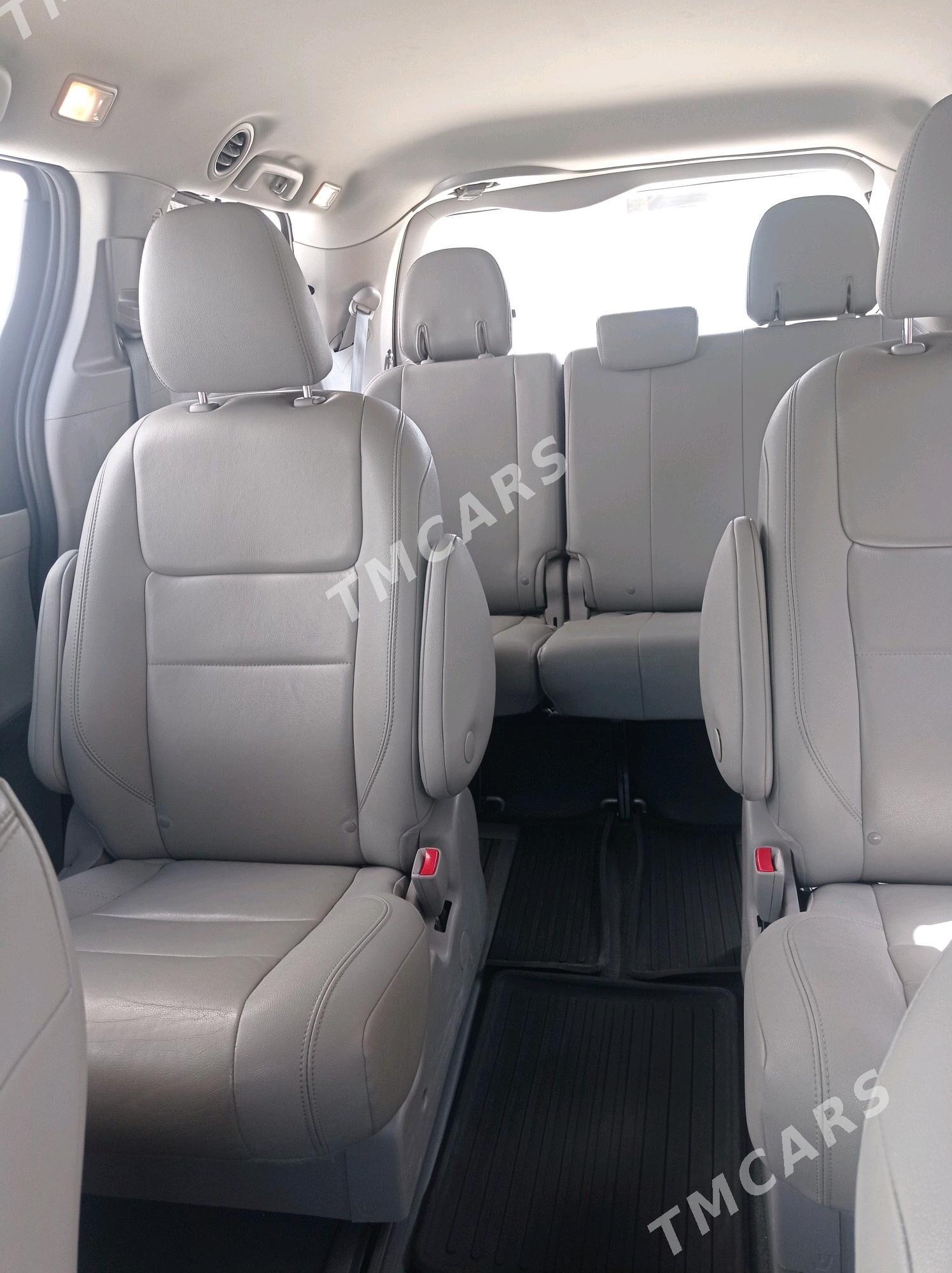 Toyota Sienna 2020 - 500 000 TMT - Ашхабад - img 4