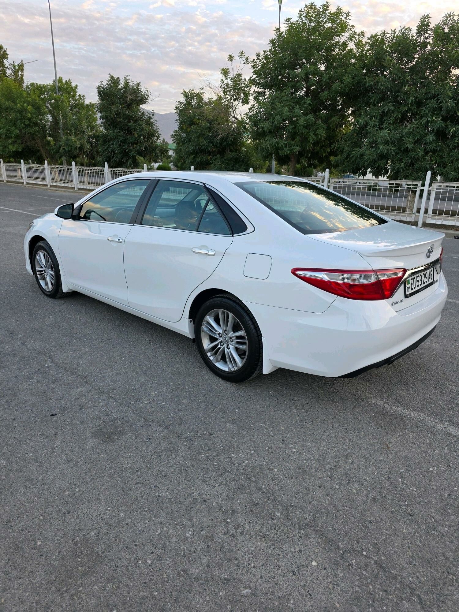 Toyota Camry 2017 - 245 000 TMT - Бузмеин ГРЭС - img 8
