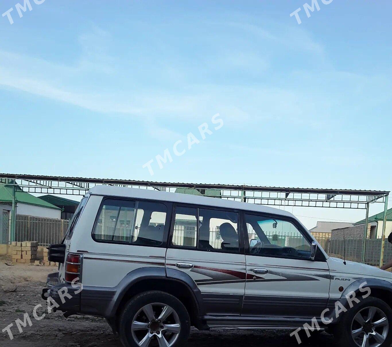 Mitsubishi Pajero 1997 - 60 000 TMT - Серахс - img 1