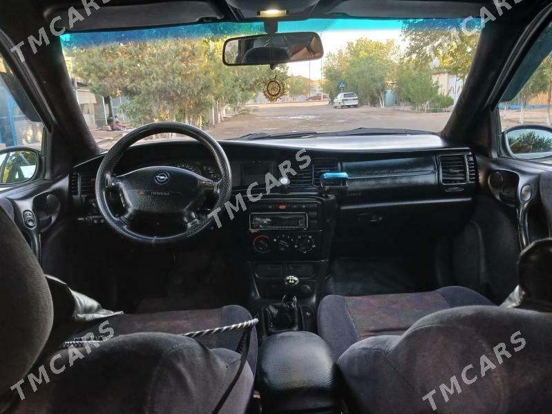 Opel Vectra 2000 - 72 000 TMT - Дашогуз - img 2