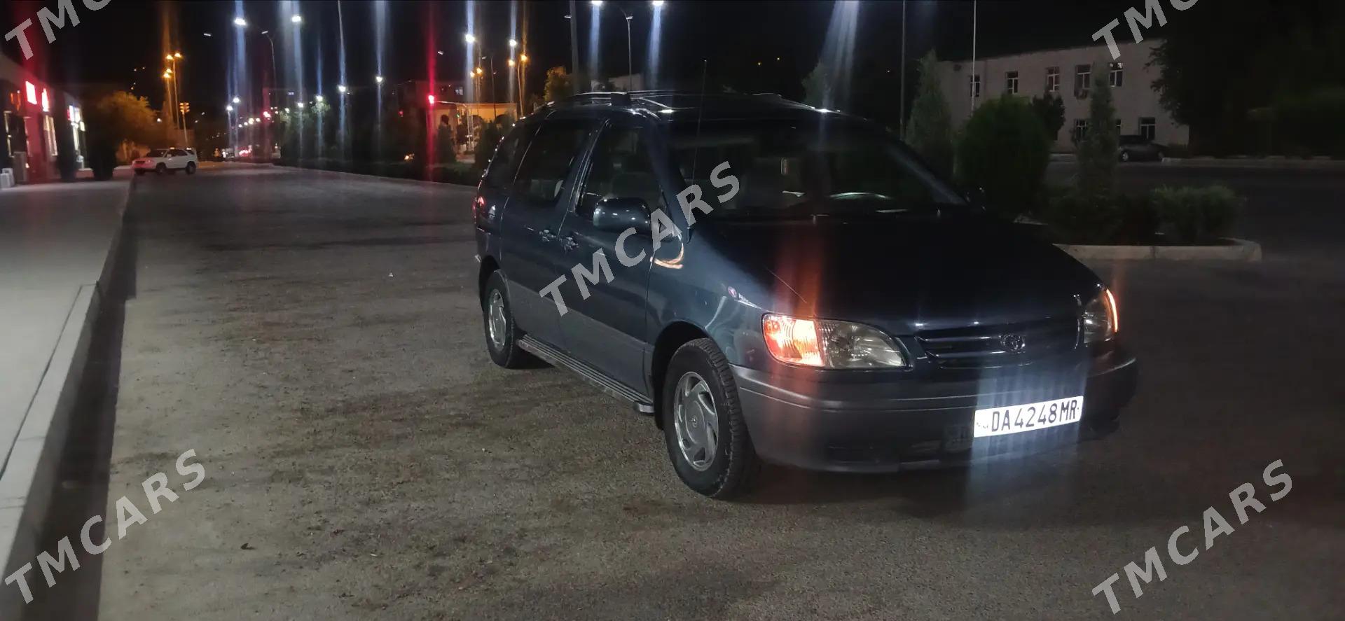 Toyota Sienna 2003 - 150 000 TMT - Мары - img 5