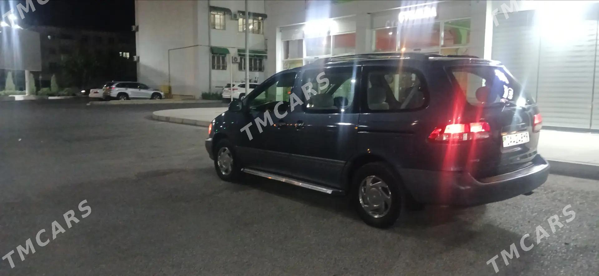 Toyota Sienna 2003 - 150 000 TMT - Мары - img 4