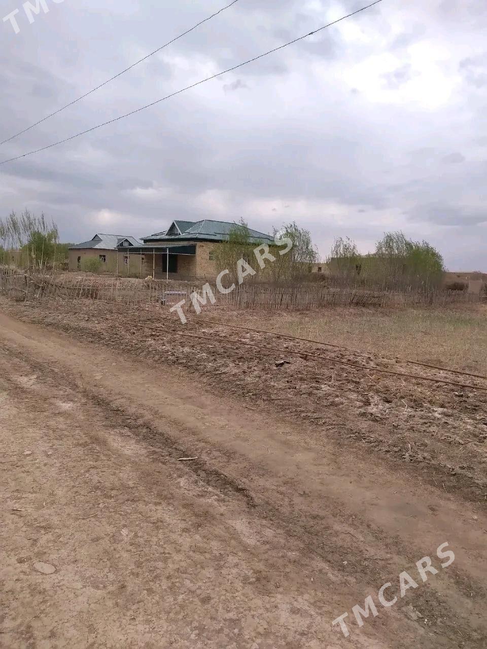 satlyk jaý - етр. Туркменбаши - img 3