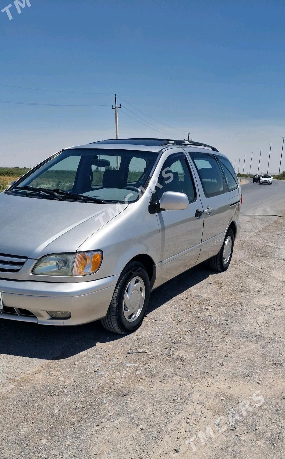 Toyota Sienna 2002 - 179 999 TMT - Керки - img 4