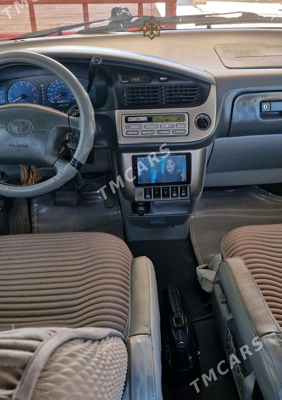 Toyota Sienna 2002 - 179 999 TMT - Керки - img 5