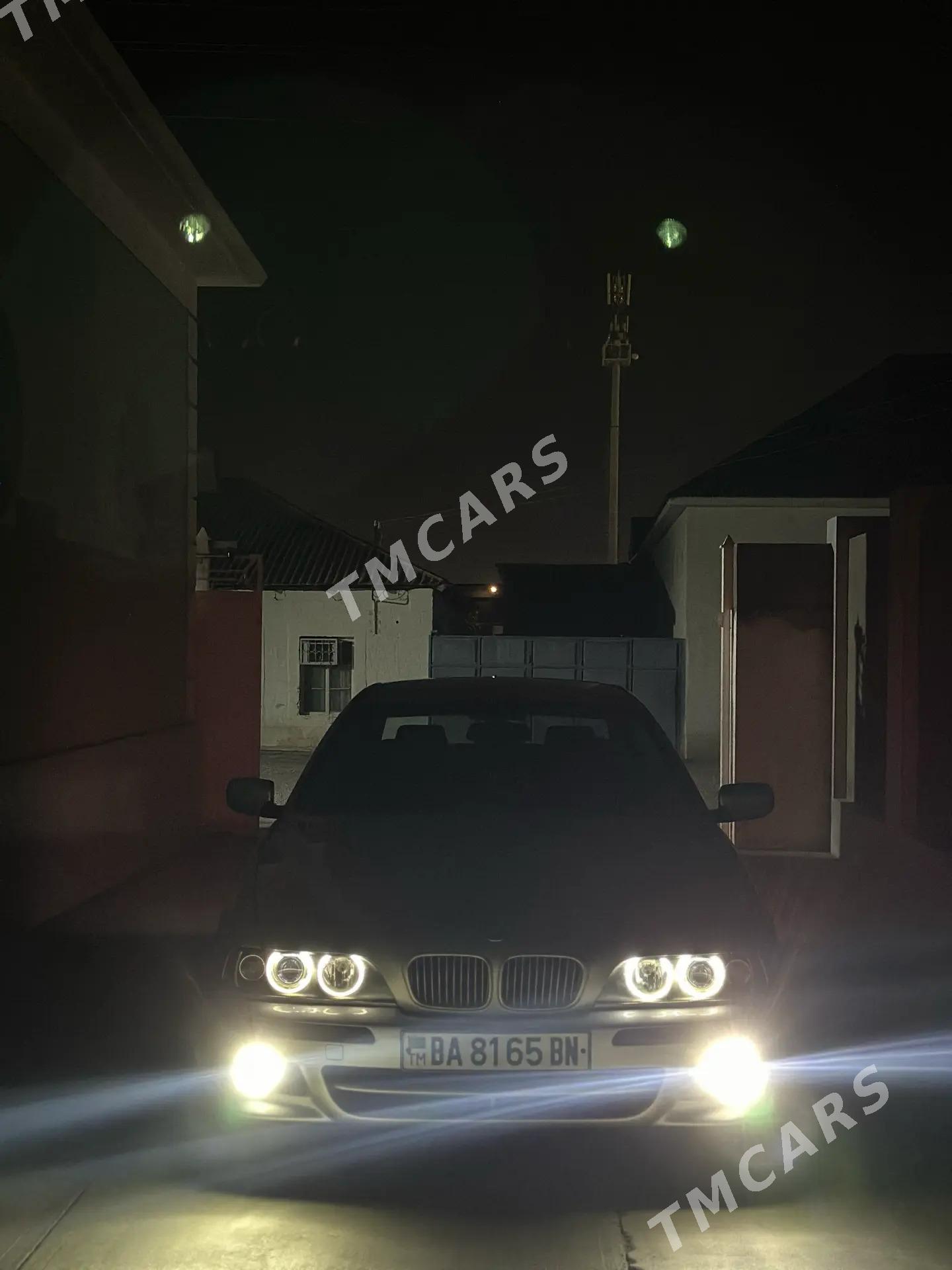 BMW E39 2003 - 140 000 TMT - Балканабат - img 2