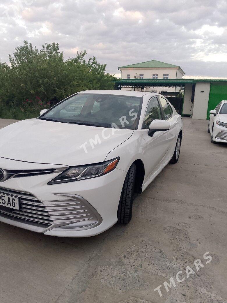 Toyota Camry 2022 - 345 000 TMT - Ашхабад - img 3
