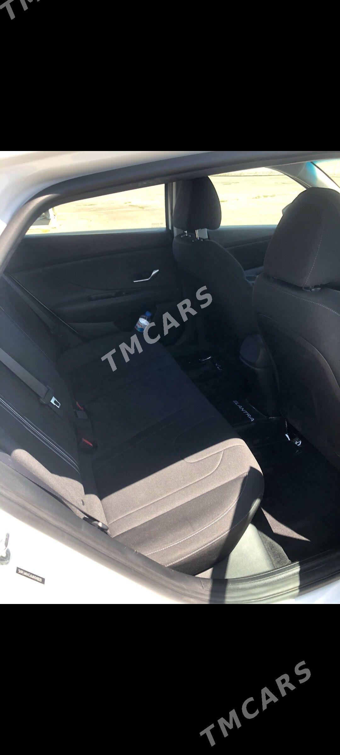 Hyundai Elantra 2022 - 245 000 TMT - Aşgabat - img 9