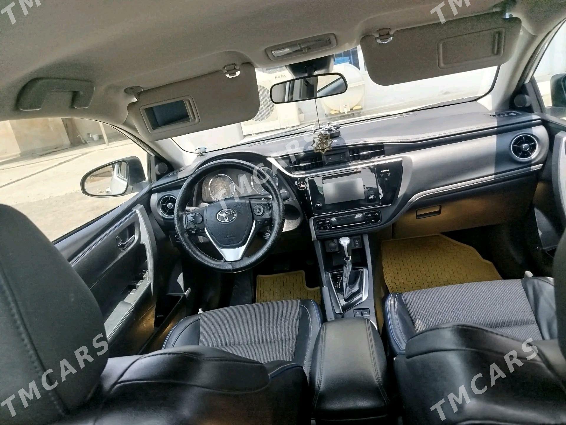 Toyota Corolla 2017 - 200 000 TMT - "Altyn Asyr" Gündogar bazary (Jygyllyk) - img 2