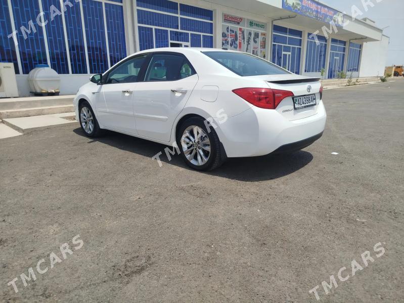 Toyota Corolla 2017 - 200 000 TMT - "Altyn Asyr" Gündogar bazary (Jygyllyk) - img 5