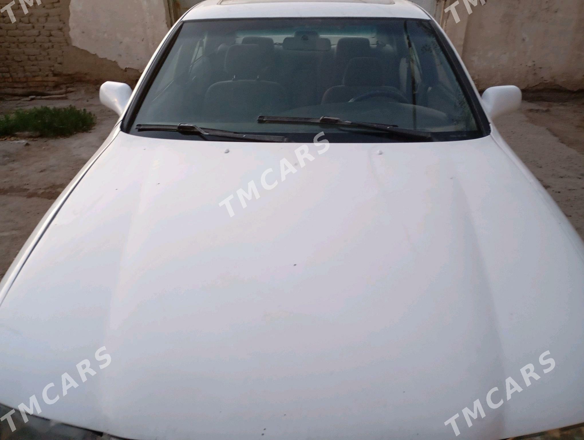 Toyota Avalon 1996 - 85 000 TMT - Болдумсаз - img 3