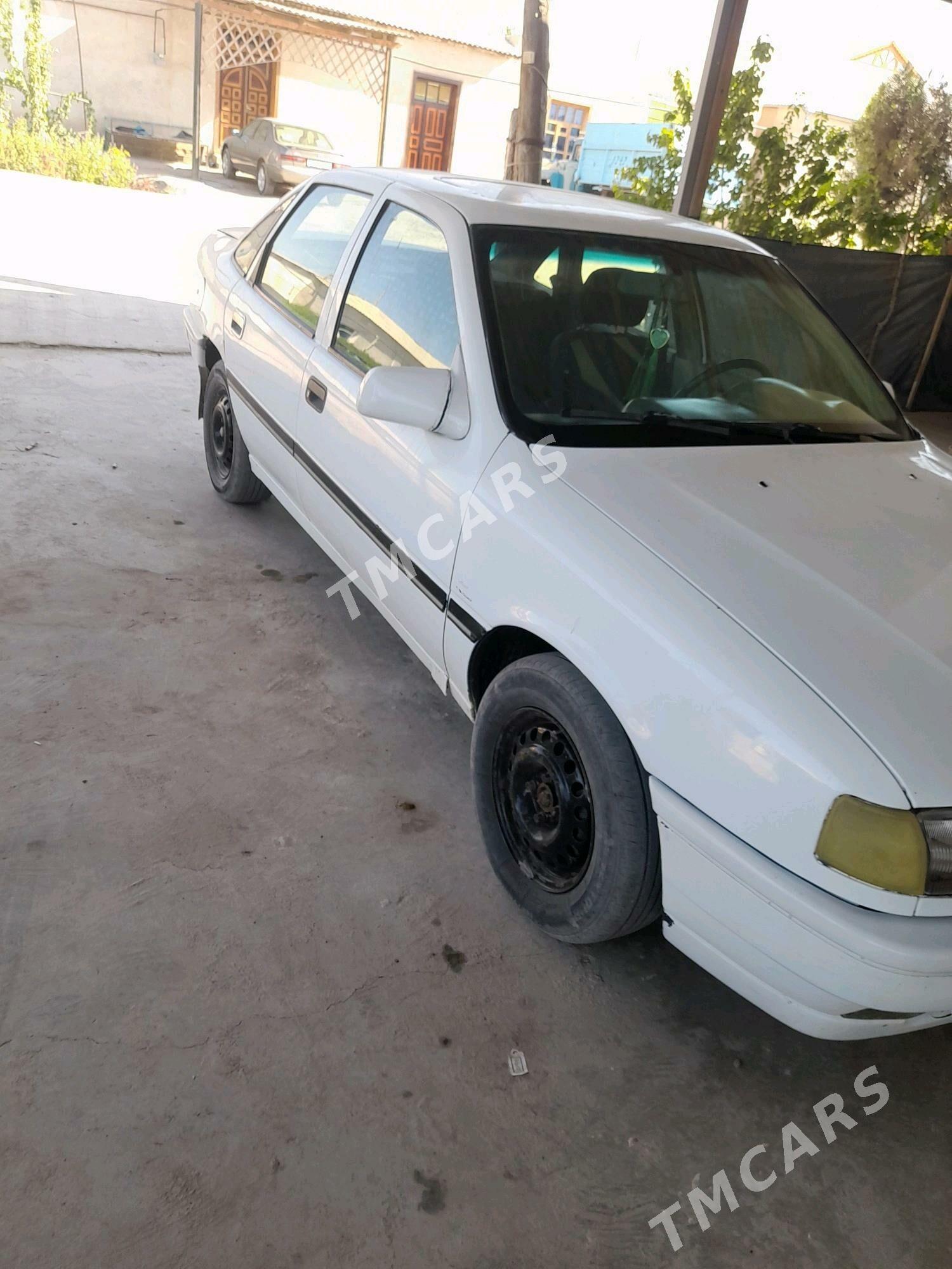 Opel Vectra 1992 - 23 000 TMT - Гурбансолтан Едже - img 2