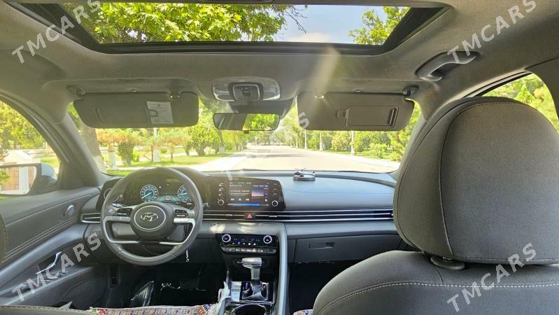 Hyundai Elantra 2021 - 250 000 TMT - Кëши - img 5