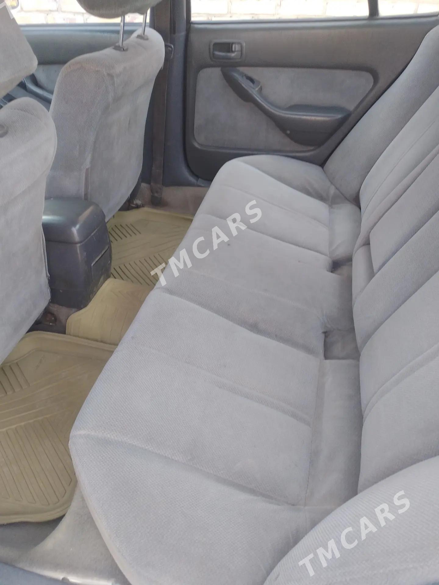 Toyota Camry 1995 - 90 000 TMT - Wekilbazar - img 2