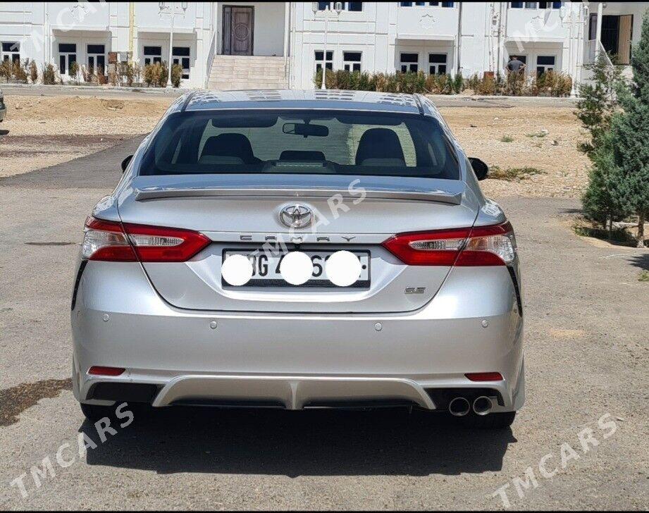 Toyota Camry 2019 - 250 000 TMT - Балканабат - img 4