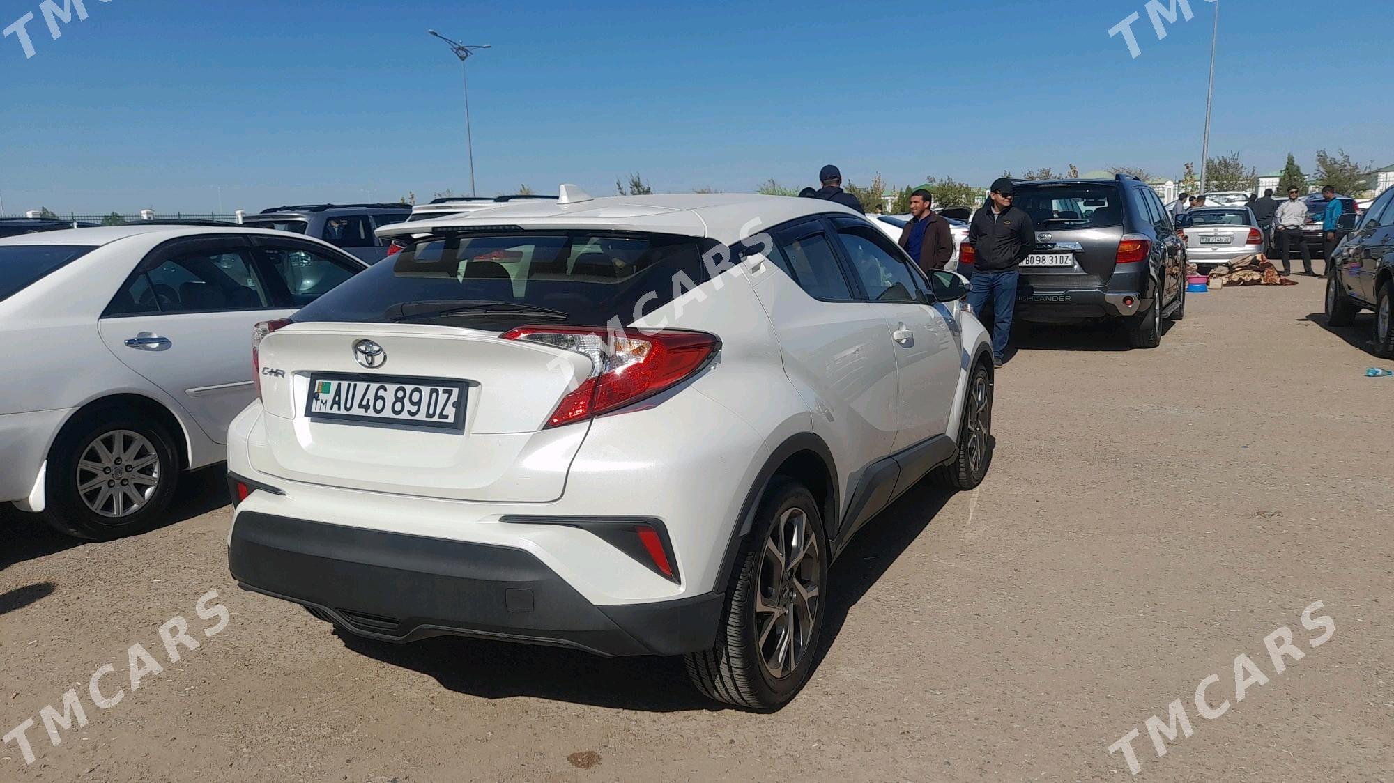 Toyota C-HR 2019 - 300 000 TMT - Дашогуз - img 5
