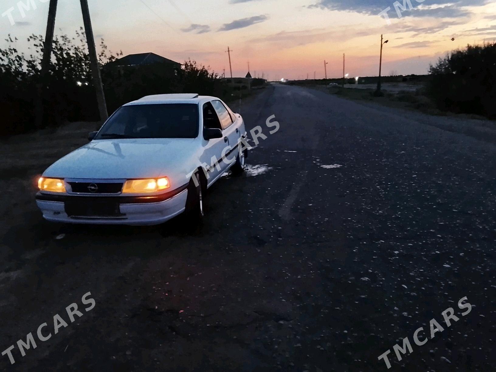 Opel Vectra 1994 - 39 000 TMT - Türkmenabat - img 4