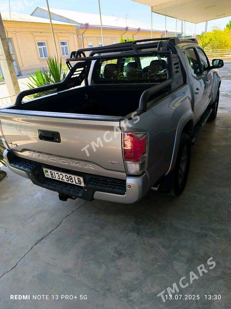 Toyota Tacoma 2017 - 380 000 TMT - Türkmenabat - img 6