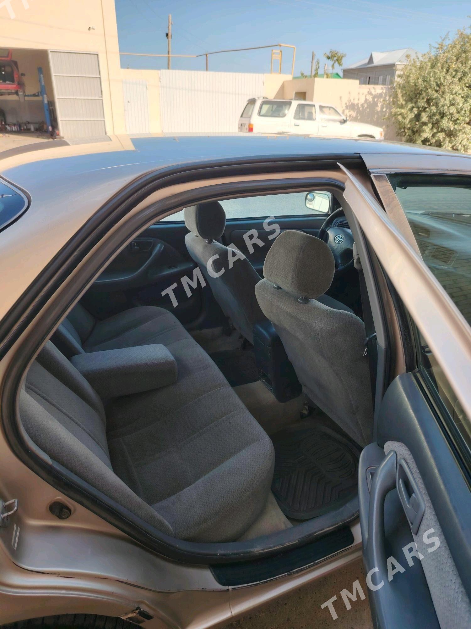 Toyota Camry 2001 - 120 000 TMT - Туркменабат - img 7