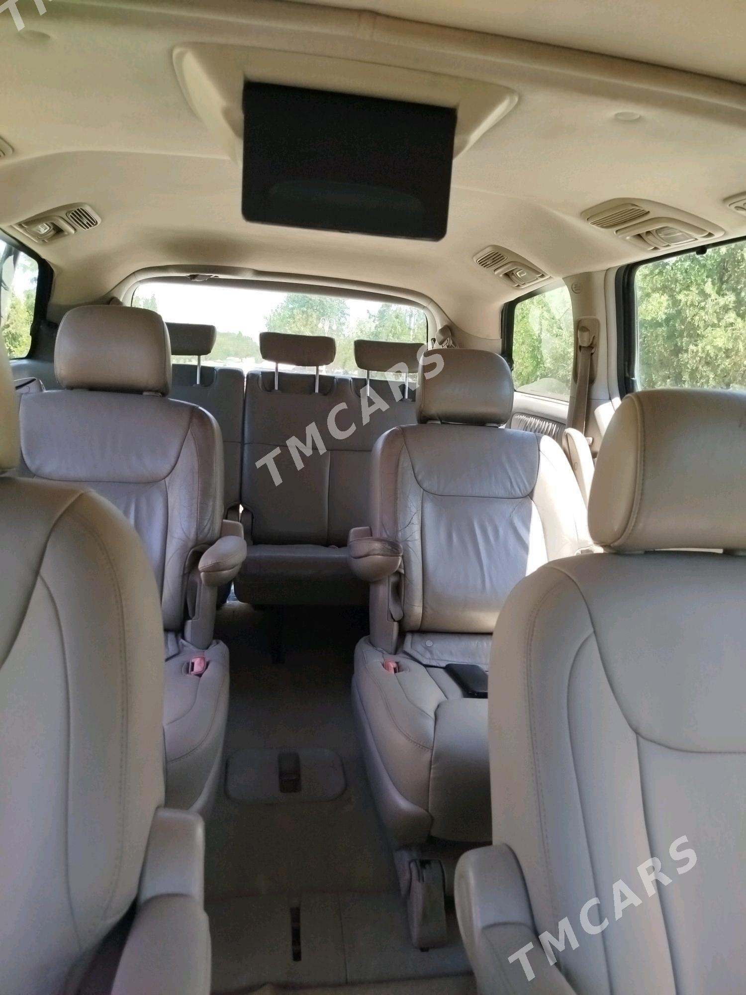 Toyota Sienna 2004 - 210 000 TMT - Дашогуз - img 7
