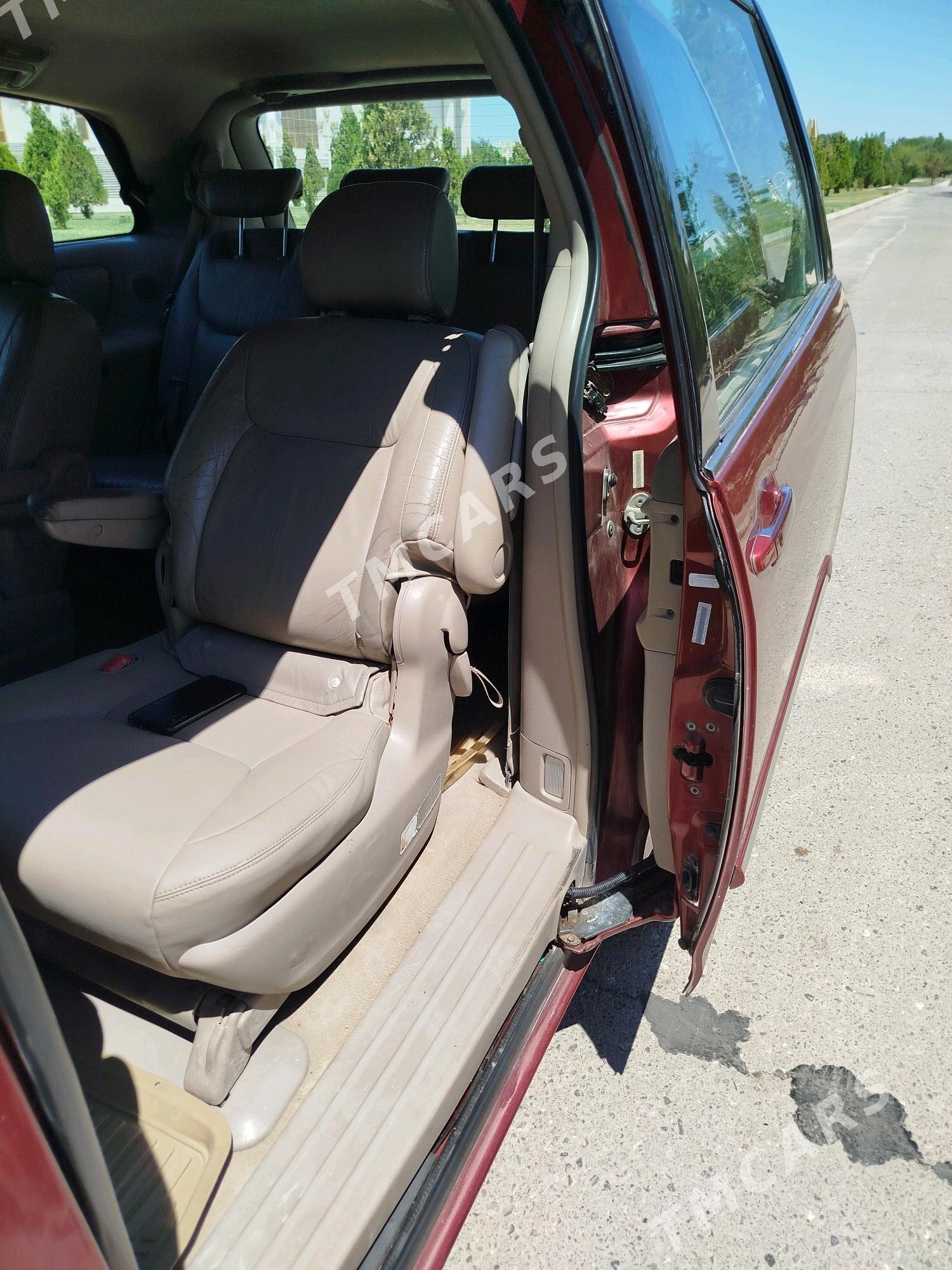 Toyota Sienna 2004 - 210 000 TMT - Дашогуз - img 8