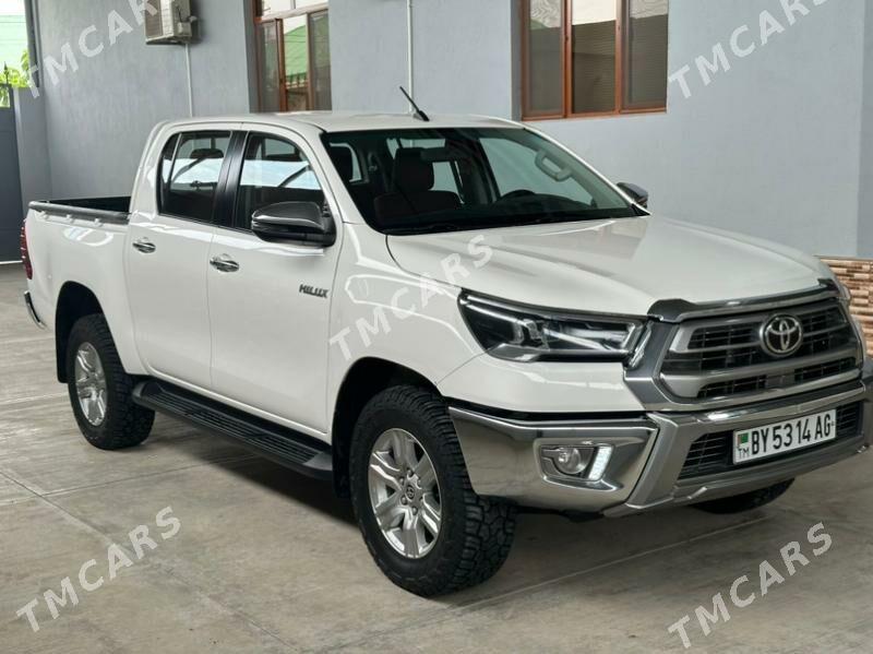 Toyota Hilux 2021 - 590 000 TMT - Aşgabat - img 5
