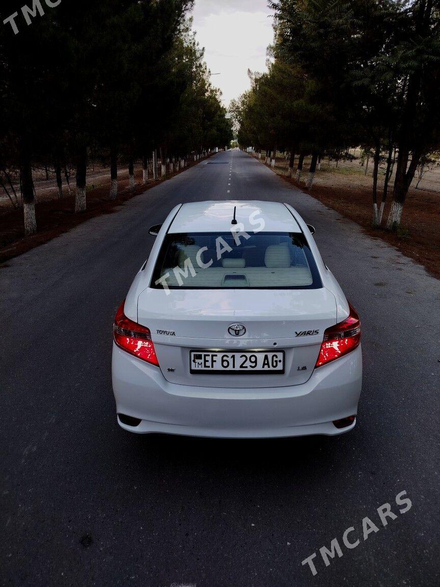Toyota Yaris 2017 - 175 000 TMT - Aşgabat - img 2