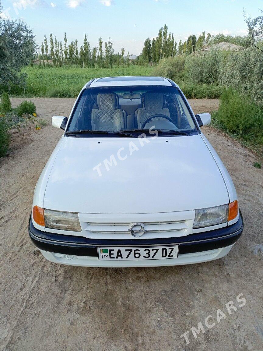 Opel Astra 1992 - 40 000 TMT - Gubadag - img 3