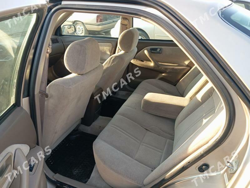 Toyota Camry 2000 - 136 000 TMT - Дашогуз - img 6