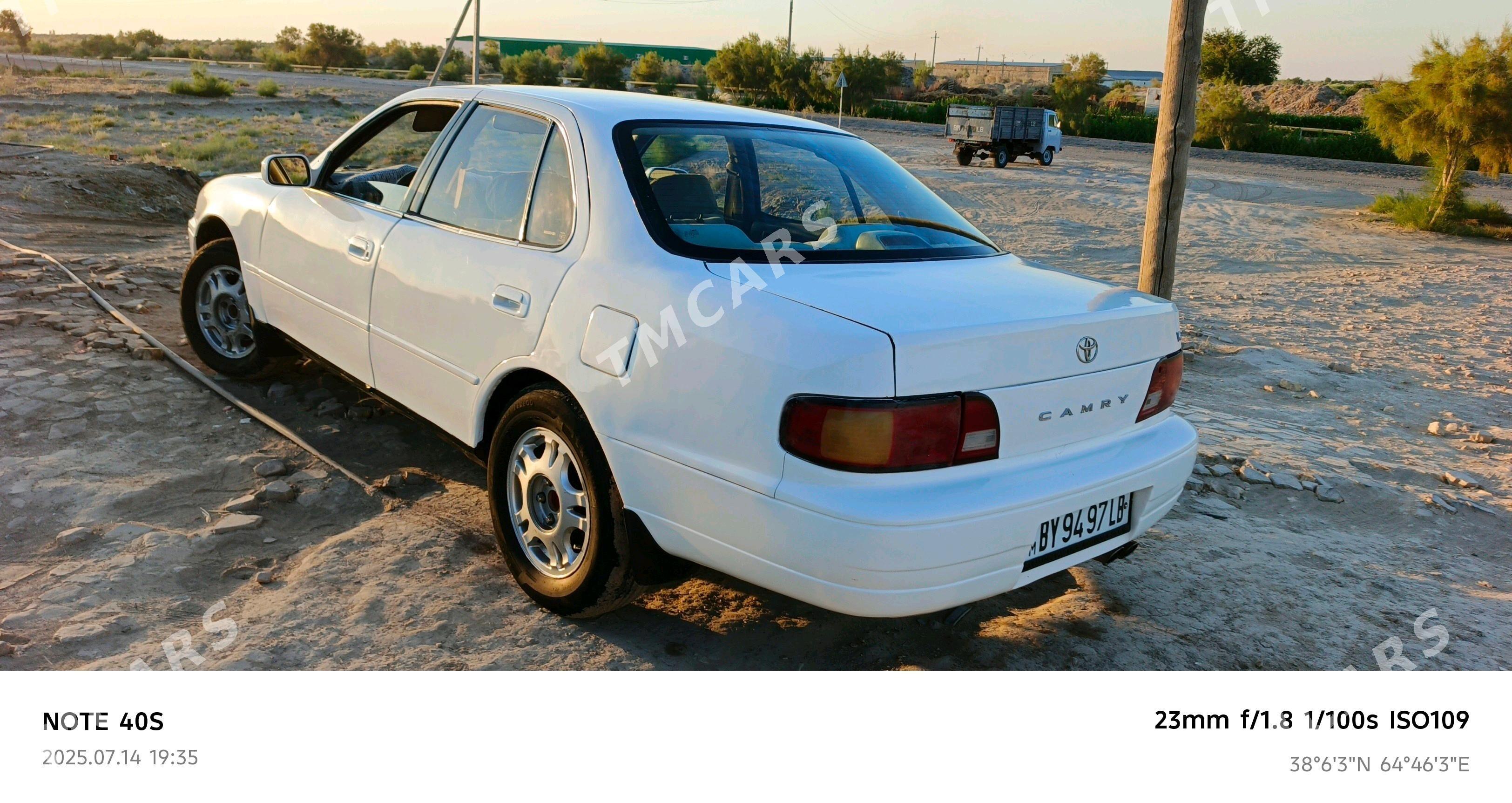 Toyota Camry 1995 - 60 000 TMT - Halaç - img 4