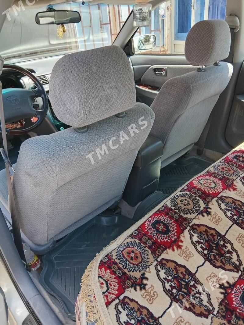 Toyota Camry 2001 - 170 000 TMT - Саят - img 3