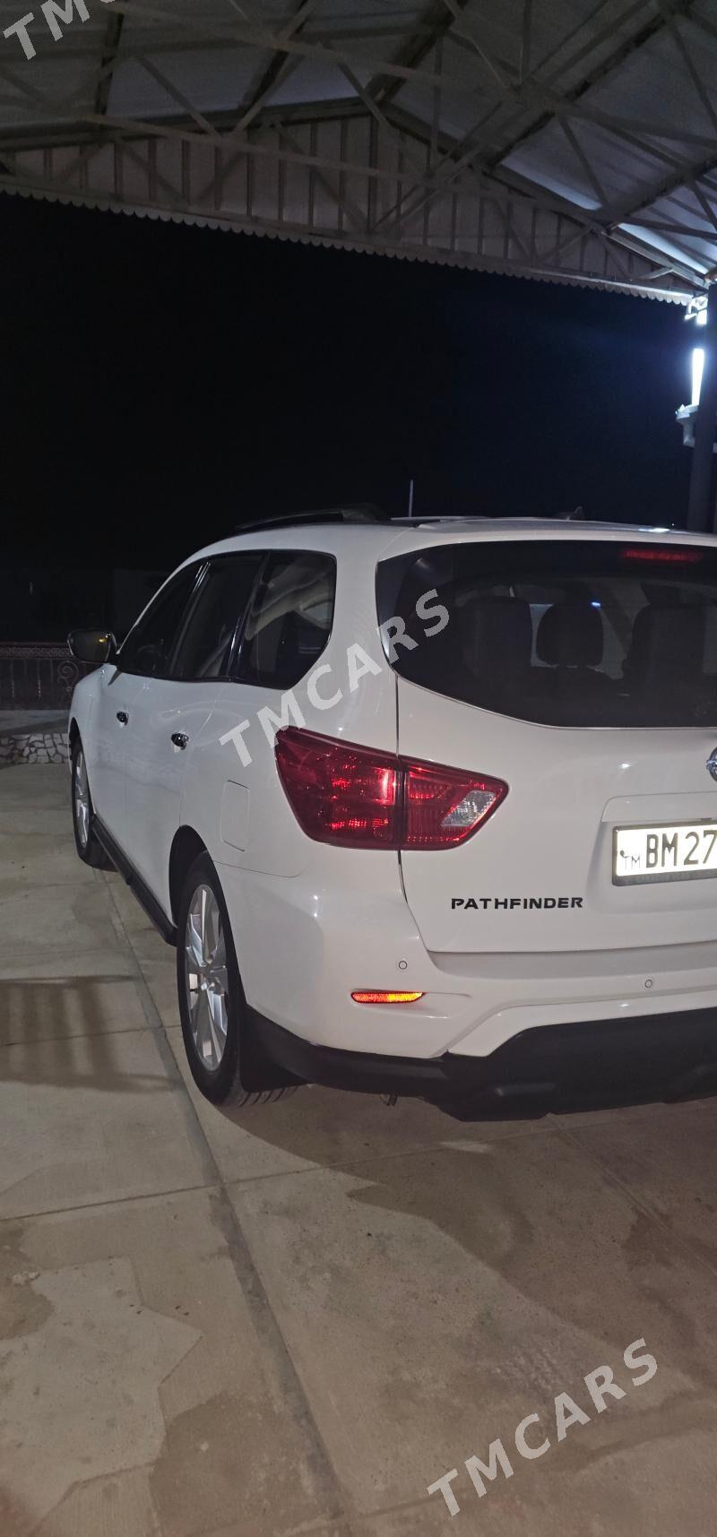 Nissan Pathfinder 2018 - 275 000 TMT - Ýolöten - img 4