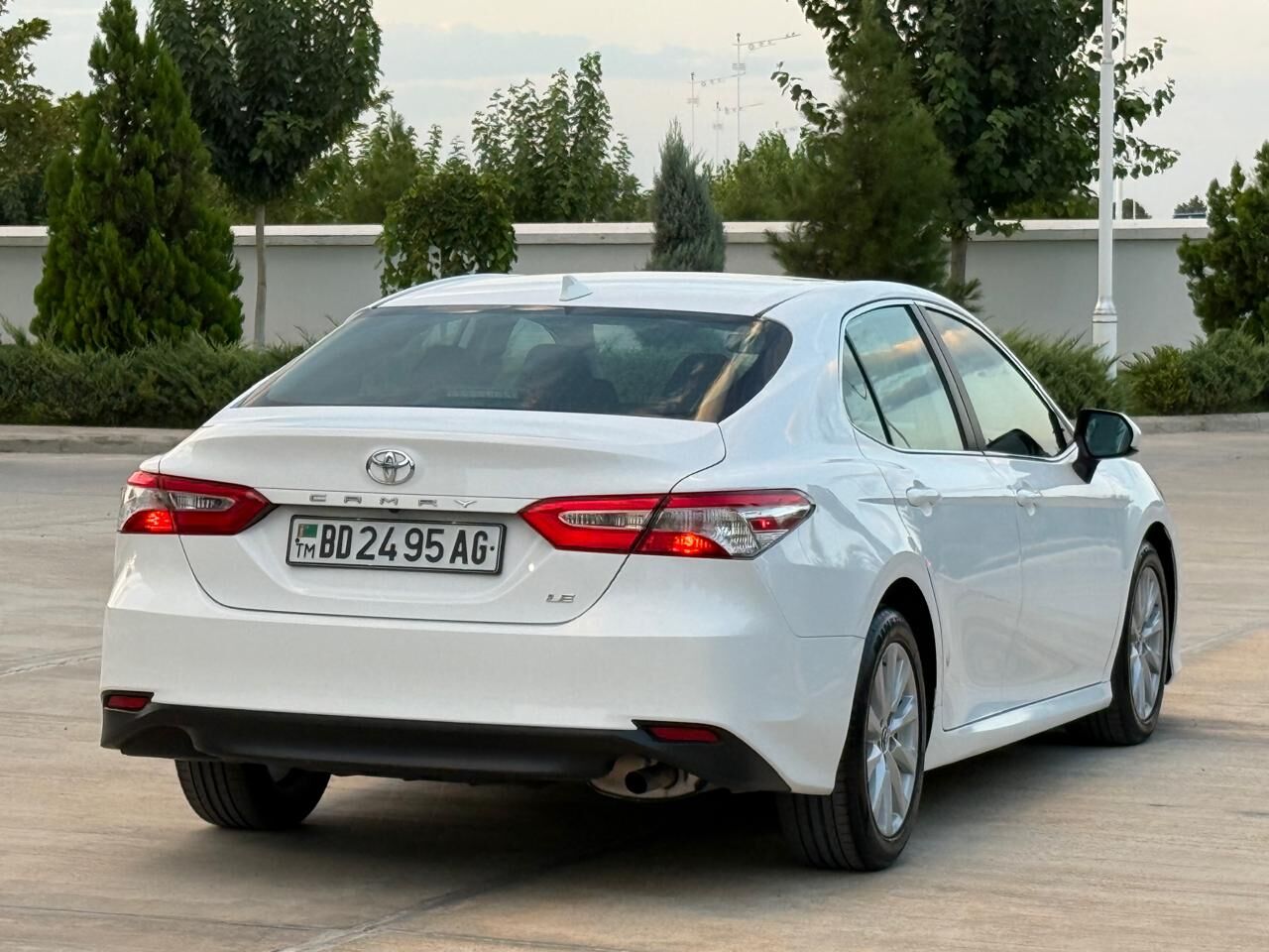 Toyota Camry 2019 - 315 000 TMT - Aşgabat - img 4
