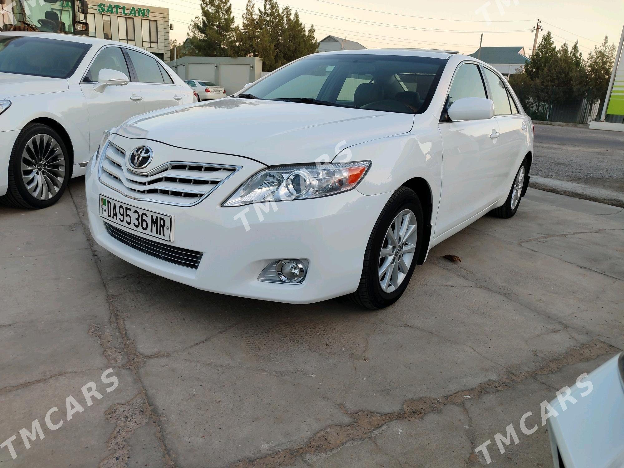Toyota Camry 2010 - 250 000 TMT - Мары - img 5