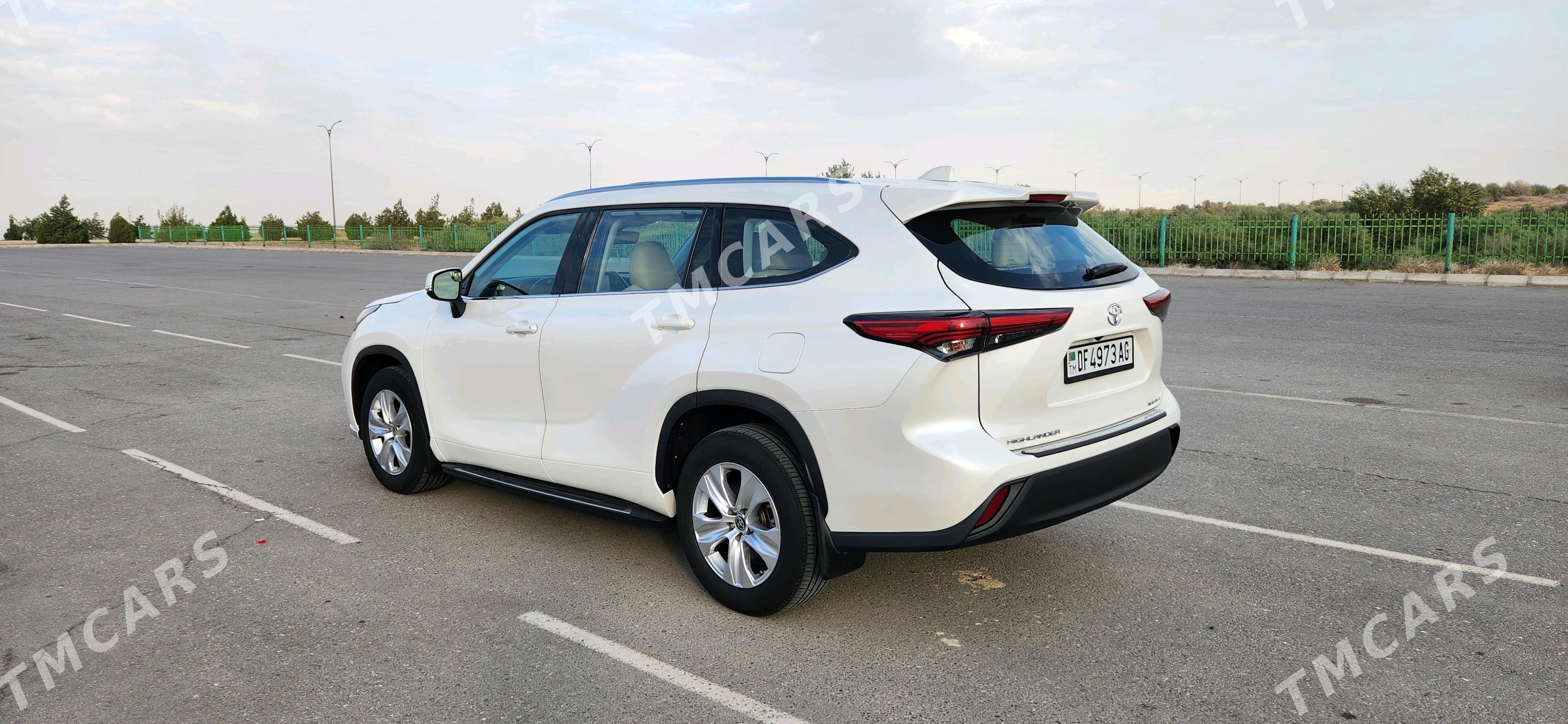 Toyota Highlander 2021 - 657 000 TMT - Ашхабад - img 4