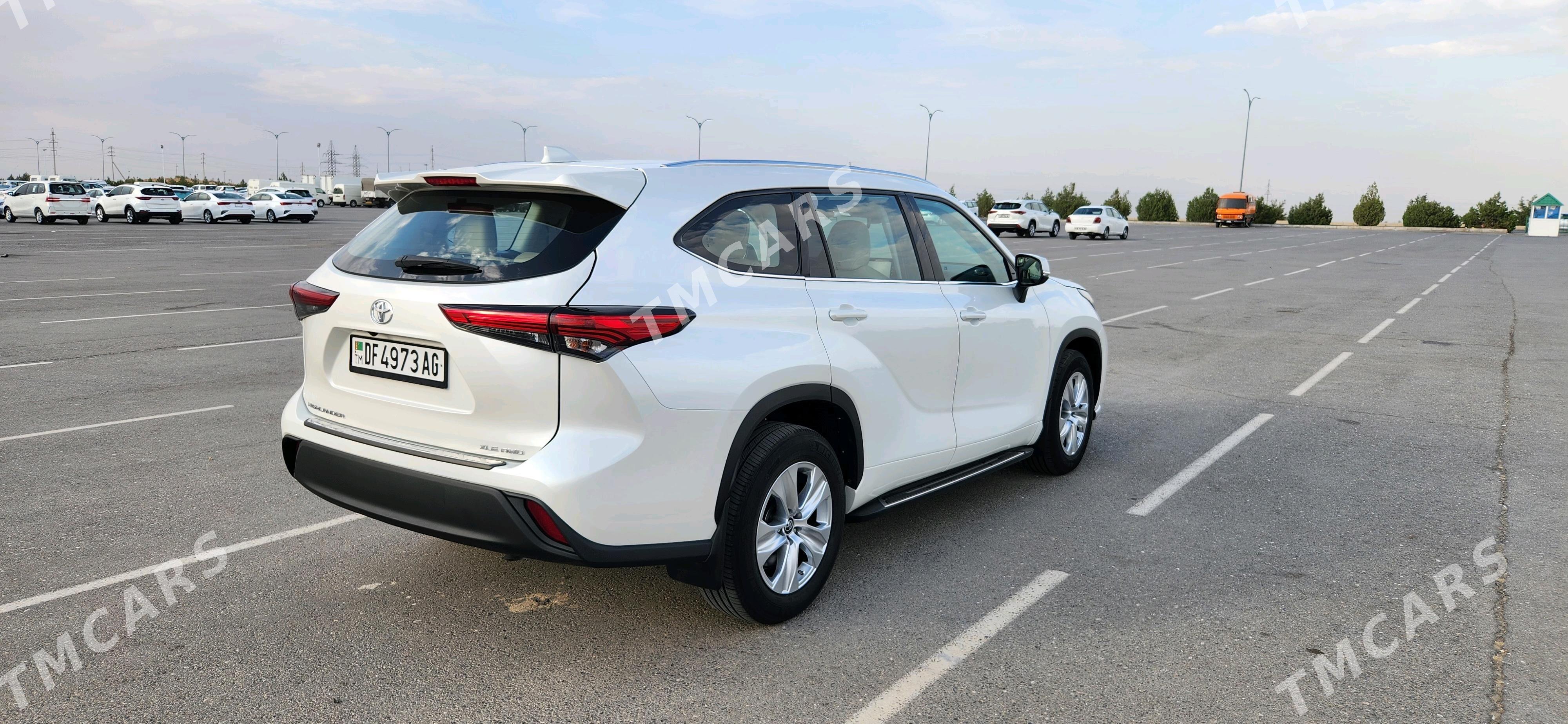 Toyota Highlander 2021 - 657 000 TMT - Ашхабад - img 3