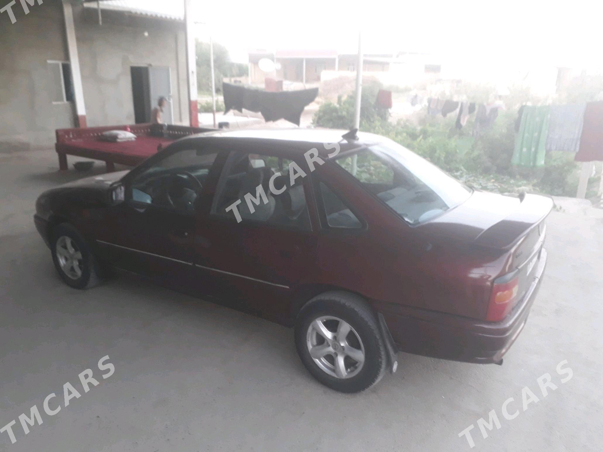 Opel Vectra 1991 - 26 000 TMT - Мургап - img 2