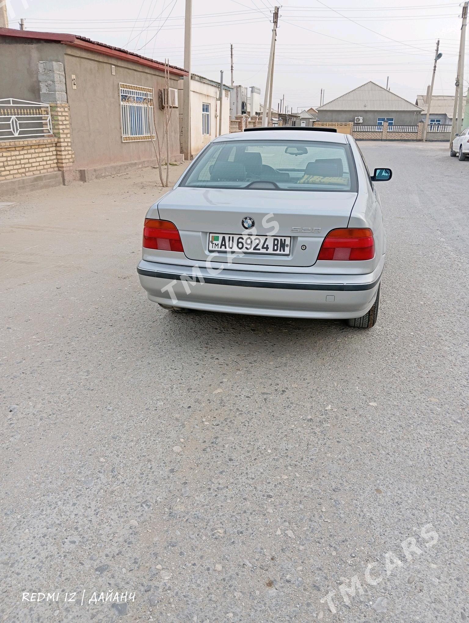 BMW 528 1997 - 80 000 TMT - Гумдаг - img 3