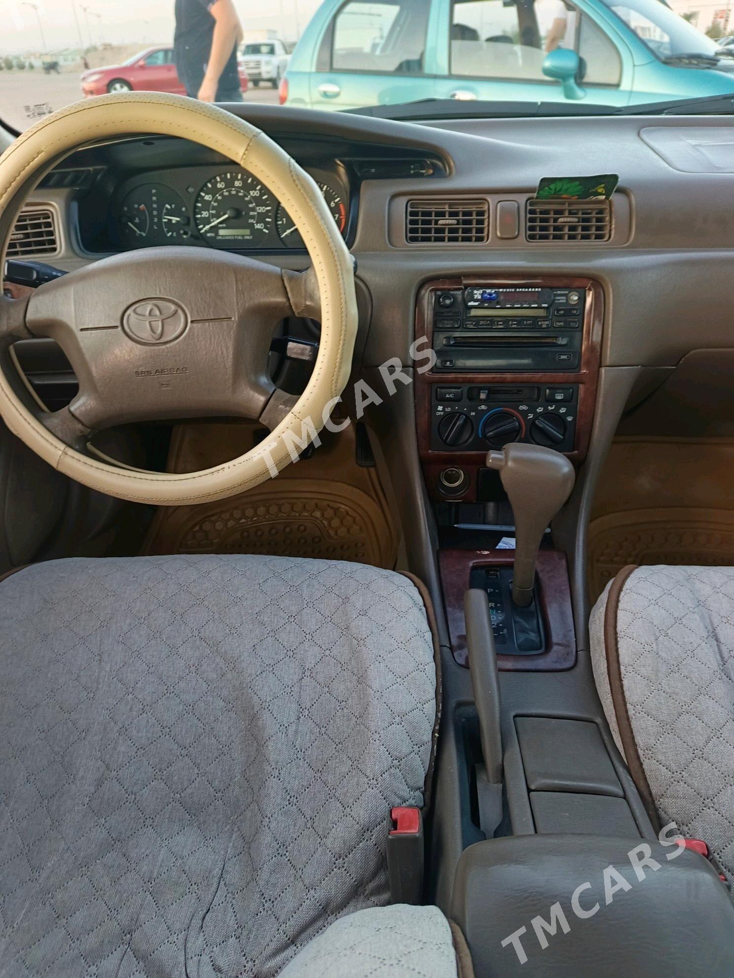 Toyota Camry 1999 - 95 000 TMT - Дашогуз - img 6