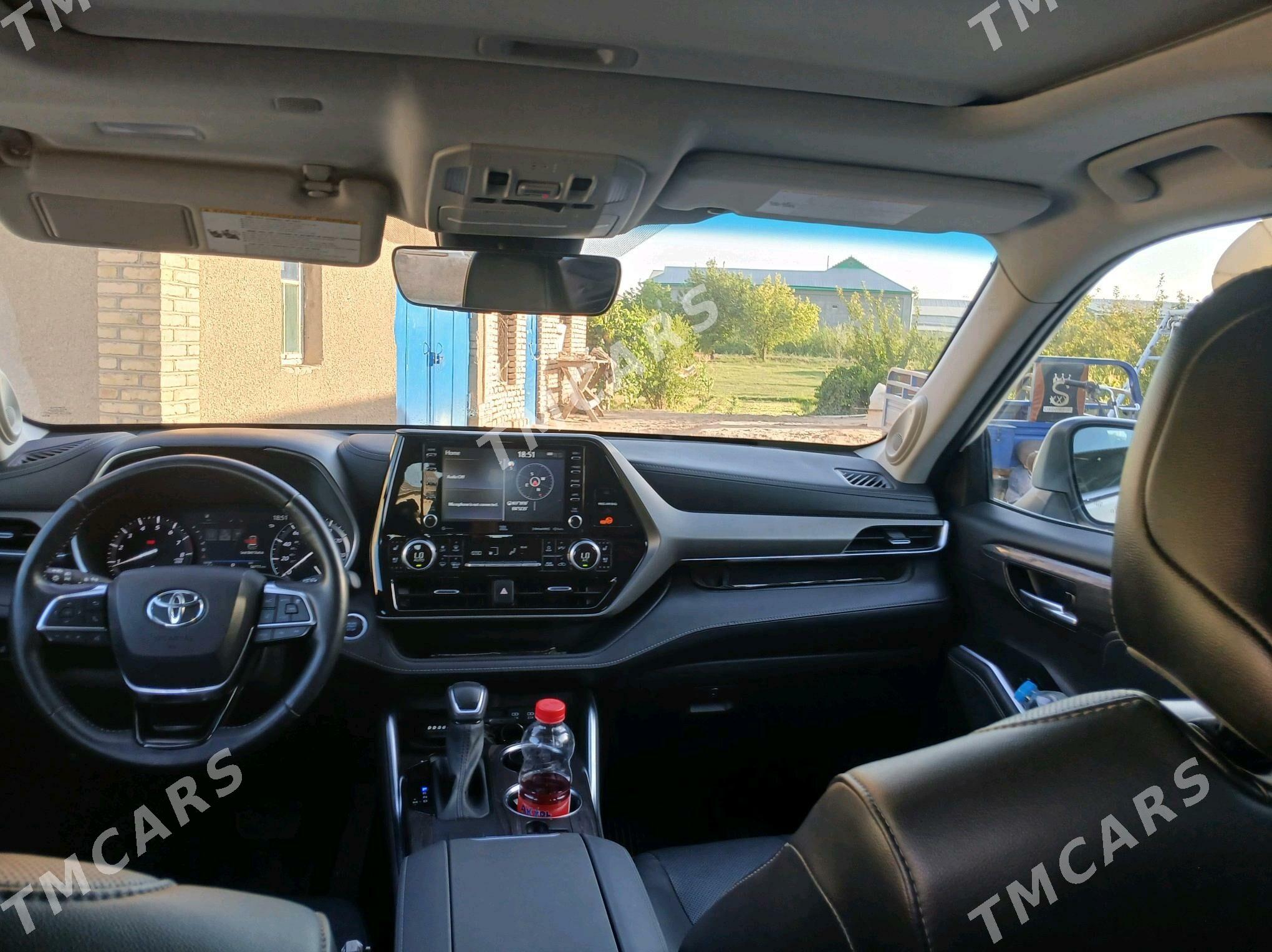 Toyota Highlander 2022 - 660 000 TMT - Wekilbazar - img 8