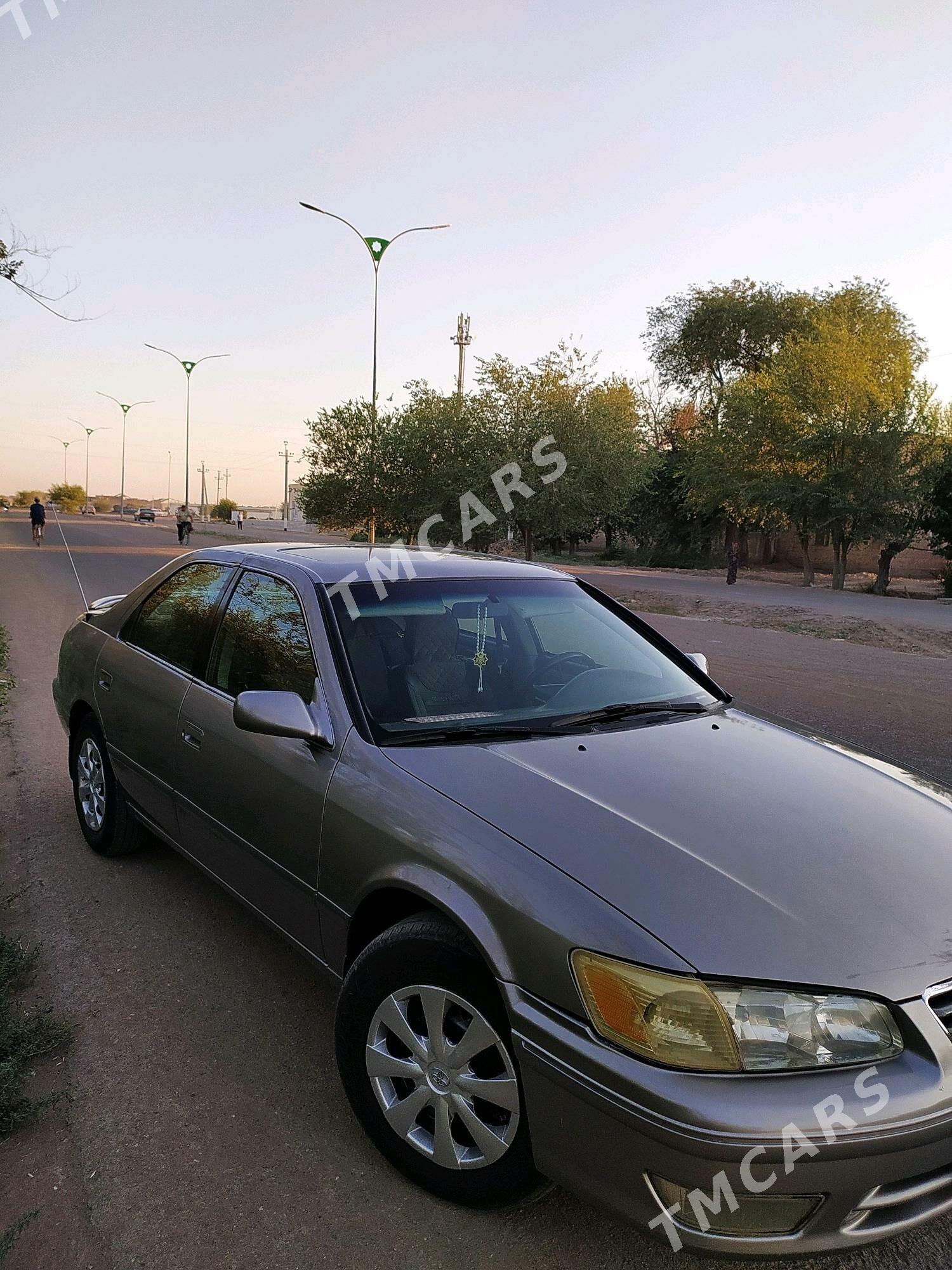 Toyota Camry 2001 - 120 000 TMT - Кёнеургенч - img 8
