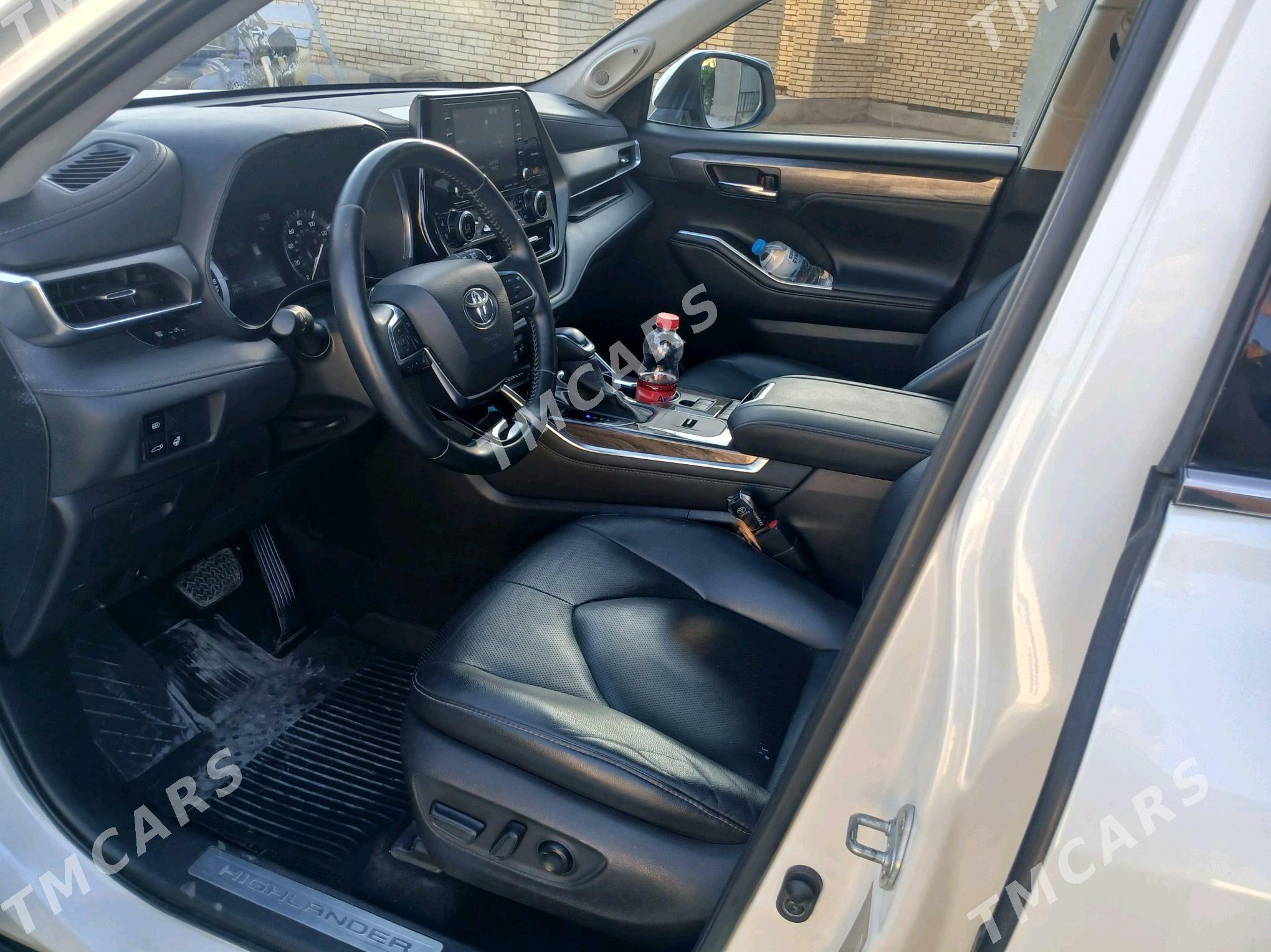 Toyota Highlander 2022 - 660 000 TMT - Wekilbazar - img 10