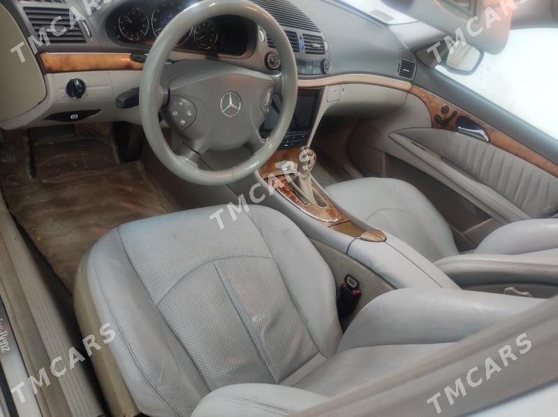Mercedes-Benz E320 2003 - 130 000 TMT - Дашогуз - img 3