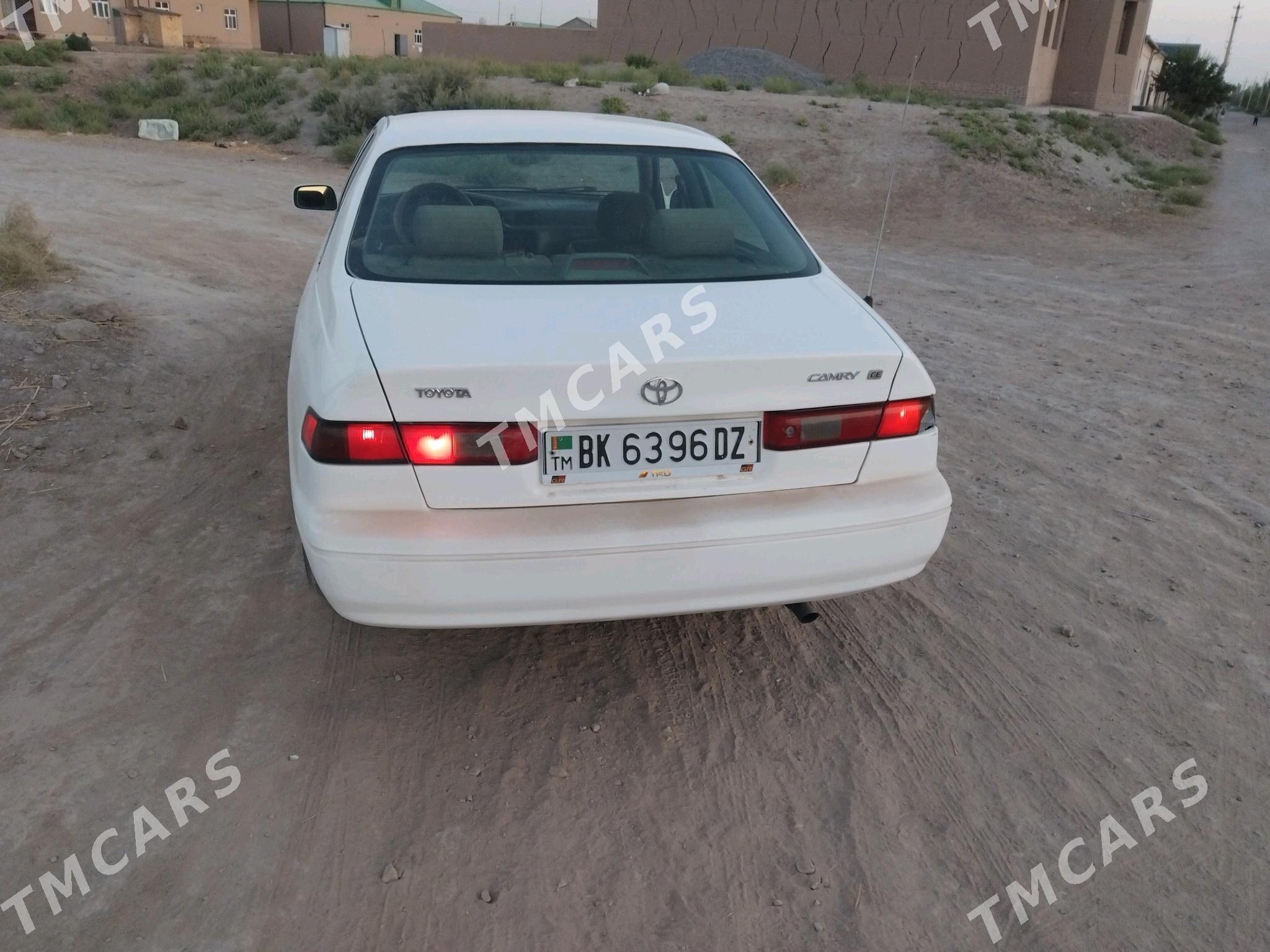 Toyota Camry 1997 - 94 000 TMT - Гурбансолтан Едже - img 3