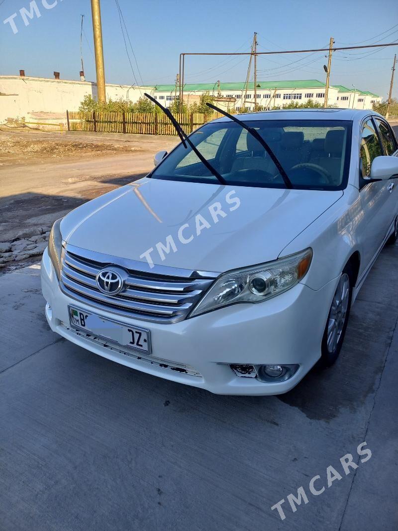 Toyota Avalon 2012 - 240 000 TMT - Дашогуз - img 2