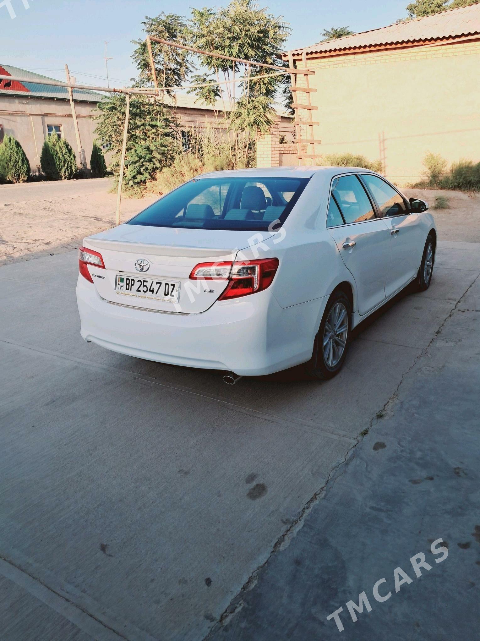 Toyota Camry 2014 - 220 000 TMT - Шабатский этрап - img 3