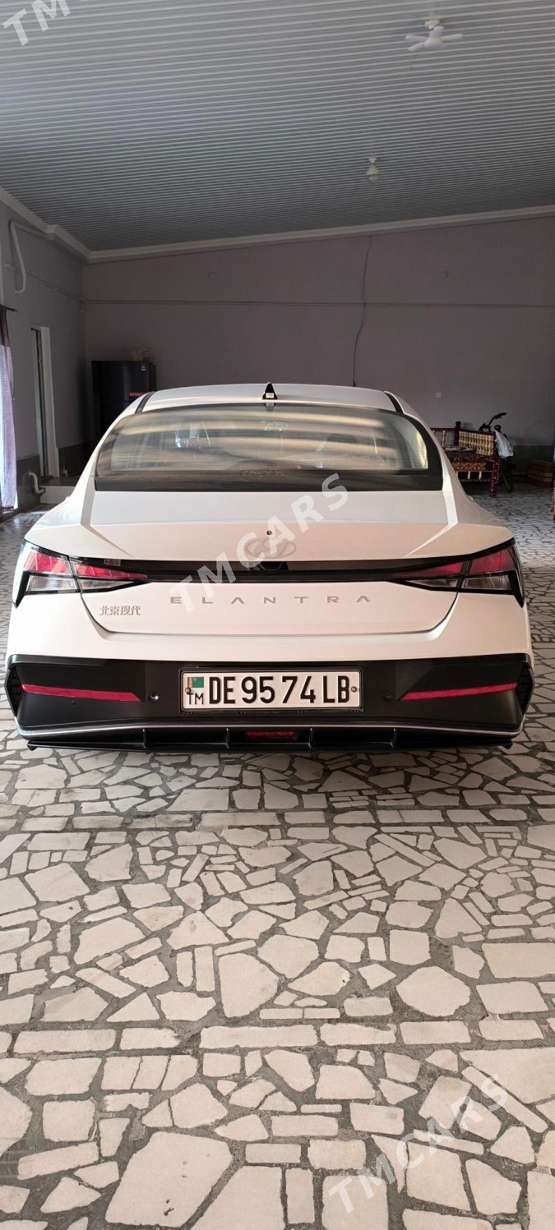 Hyundai Elantra 2025 - 280 000 TMT - Türkmenabat - img 6